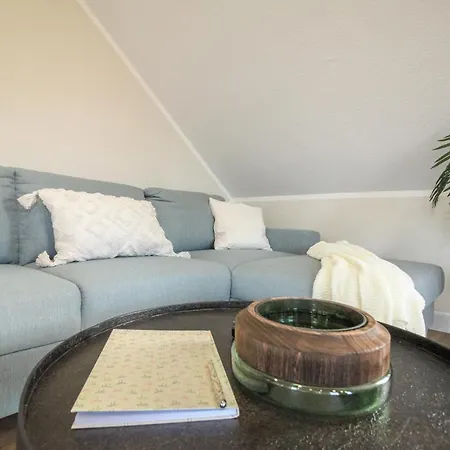 Njoy! Sonnig & Zentral - Queensize - Kaffee - Netflix - Balkon - Perfekt Fuer Business & Paare *