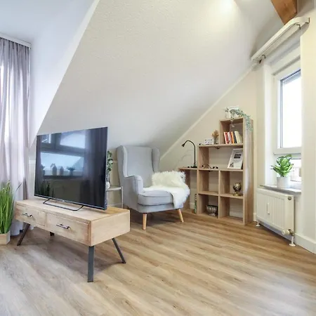 Apartment Njoy! Sonnig & Zentral - Queensize - Kaffee - Netflix - Balkon - Perfekt Fuer Business & Paare Neckarsulm